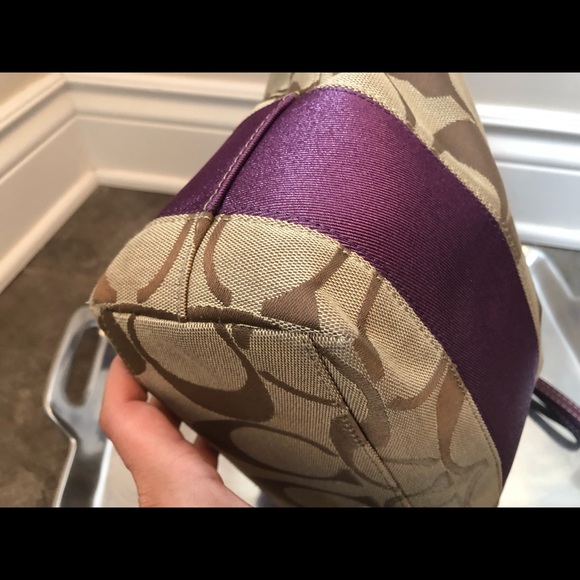 Coach Purse - Picture 5 of 13